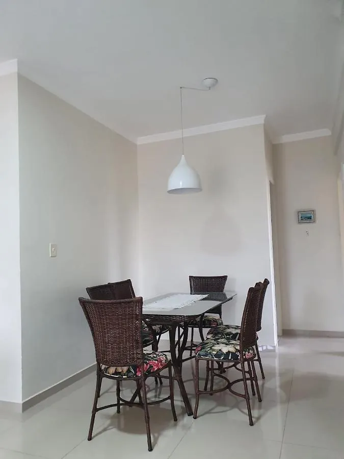 Διαμέρισμα Apartamento 3 Quartos 8 Pessoas A 50 Mts Da Praia De Bombas, A 100M Da Passarela Do Ribeiro Bombinhas