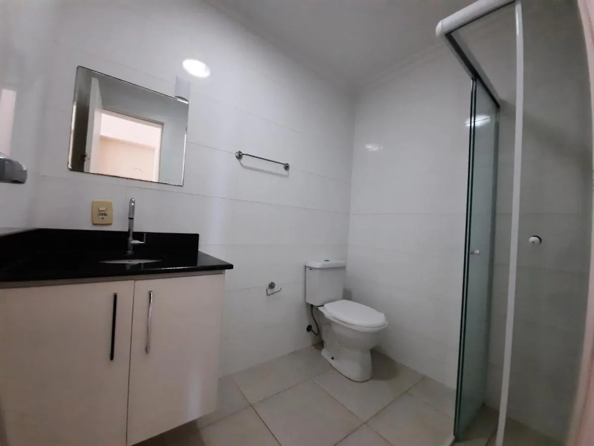 Apartamento 3 Quartos 8 Pessoas A 50 Mts Da Praia De Bombas, A 100M Da Passarela Do Ribeiro Bombinhas